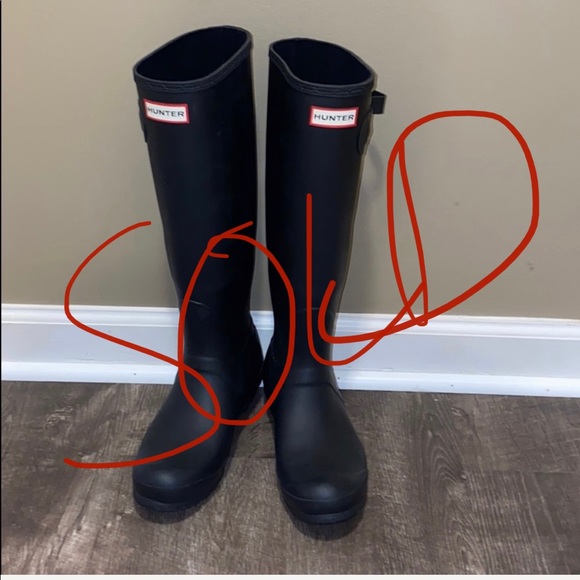 Hunter Shoes - Tall Hunter boots - EXCELLENT condition!
